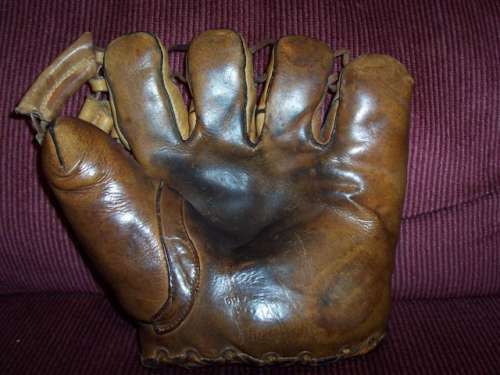 Woody English Stall & Dean 2 Front